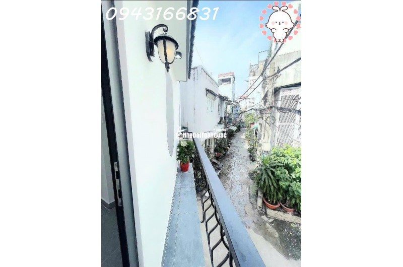 Bán nhà hiếm Âu Cơ, Tân Bình: 20m2, 3 tầng, 2PN, sổ hồng chính chủ, nhỉnh 2XX tỷ, liên hệ 0943166831, cơ hội sở hữu ngay!